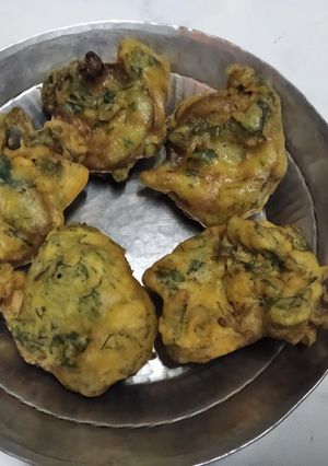 मेथी वड़ा (methi vada recipe in Hindi) रेसिपी मुख्य फोटो