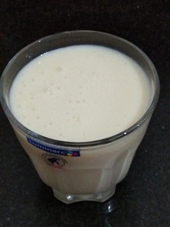 A picture of Mango shake.