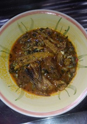 A picture of Light Ogbono soup.