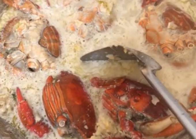 Langkah Mudah untuk Membuat Kepiting kuah santan, Bisa Manjain Lidah