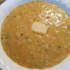 A picture of Oat khichadi.