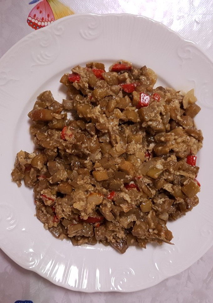 Una foto de Huevos revueltos con berenjena