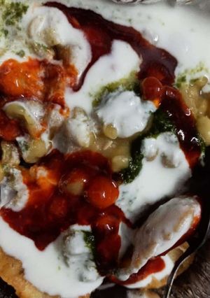 दही भल्ले (dahi bhalle recipe in Hindi) रेसिपी मुख्य फोटो