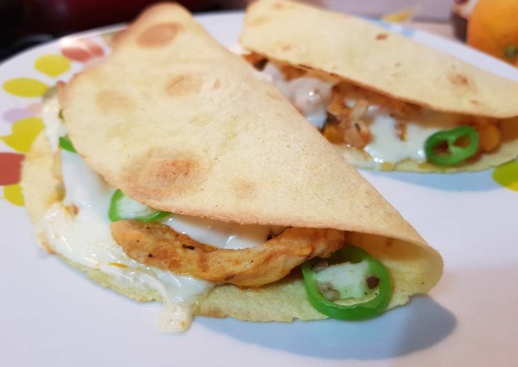 Steps to Prepare Quick Chicken Quesadillas