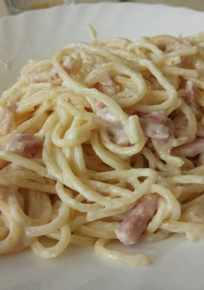 Una foto de Espaguetis a la carbonara