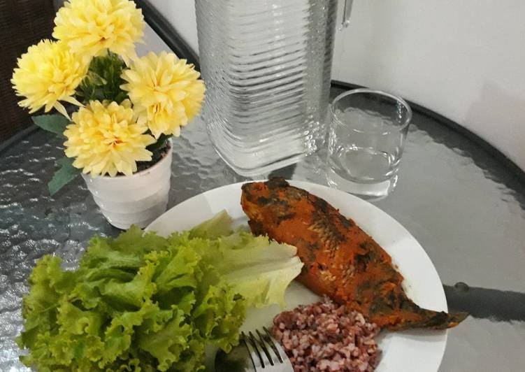 Resep Pepes ikan mas | Cara Membuat Pepes ikan mas Yang Bisa Manjain Lidah