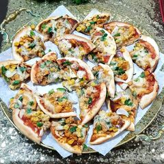 A picture of Pita pizza.
