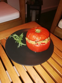 Una foto de Tomates rellenos con quinoa