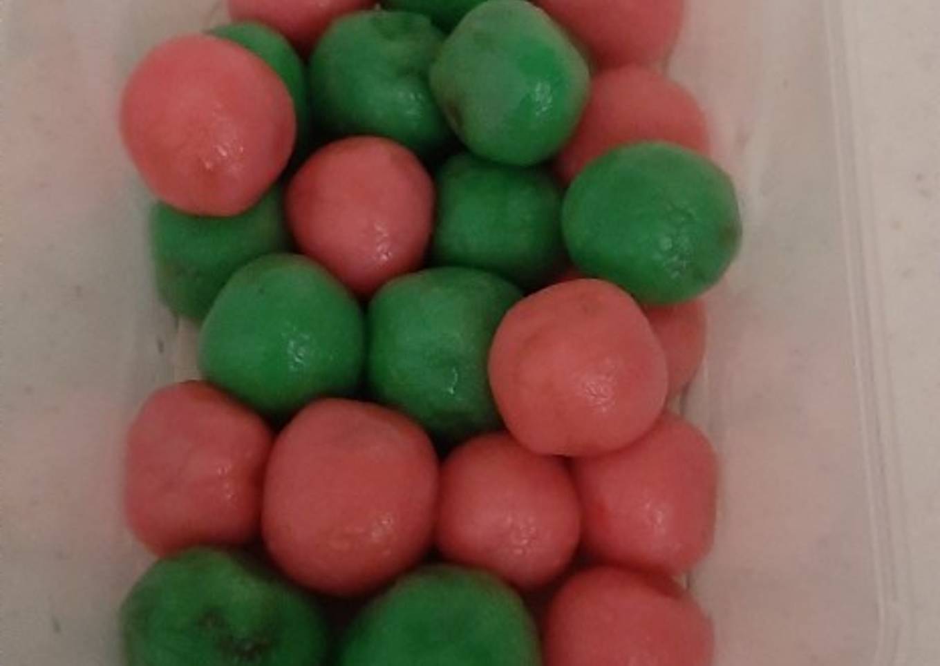 Kue klepon ketan isi gula merah