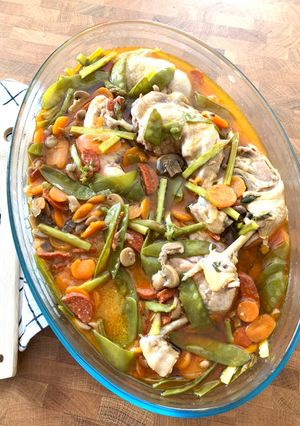 Une photo de ☆Mijoté de Poulet au Lait de Coco, Chorizo et Légumes de Printemps☆