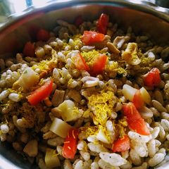 A picture of Masala muri.