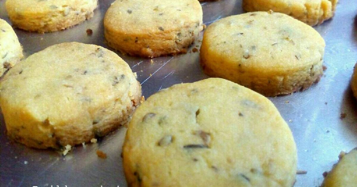Resep Oregano Cookies (Salty n less sugar) 6 bahan utama oleh Ribka Arini Cookpad
