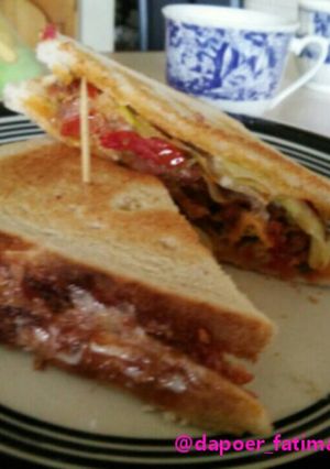 Foto resep Corned beef sandwich (keema toasties)