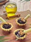 Pie Ketan Hitam Saus Saffron