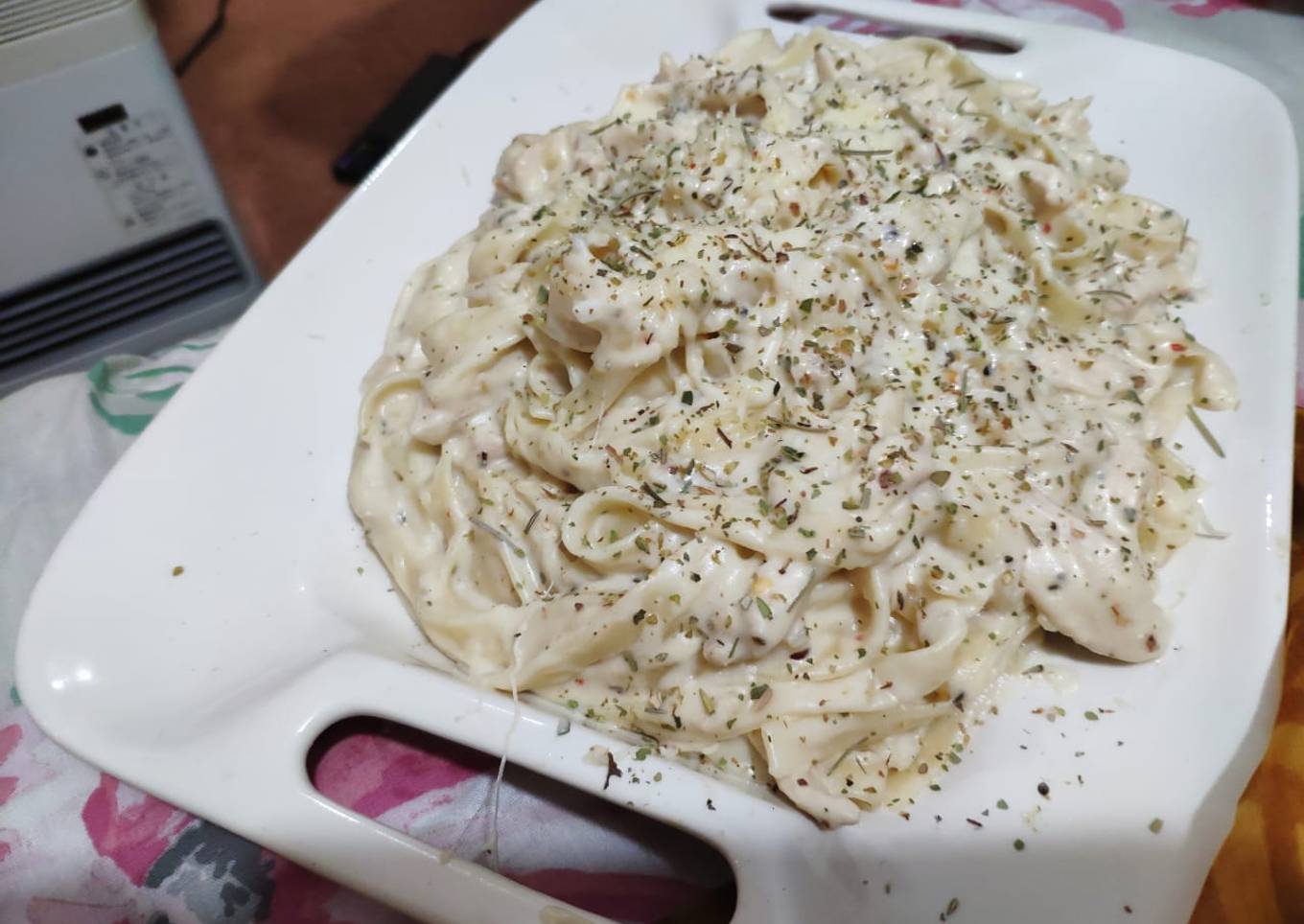 White sauce pasta