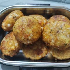 A picture of Sabudana Vada.