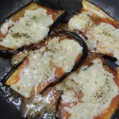 Berenjenas a la pizza🍆🧀🥯🍅🥙-レシピのメイン写真