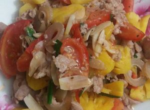 Hình của món Bò xào dứa.