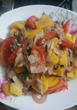 Hình của món Bò xào dứa.