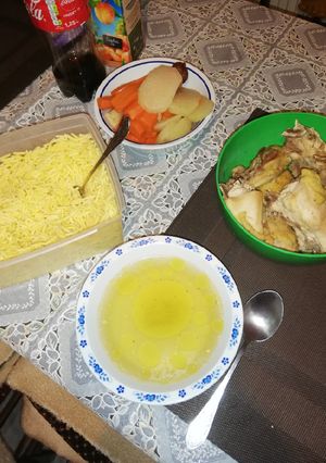 Újházi tyúkhúsleves recept fotója