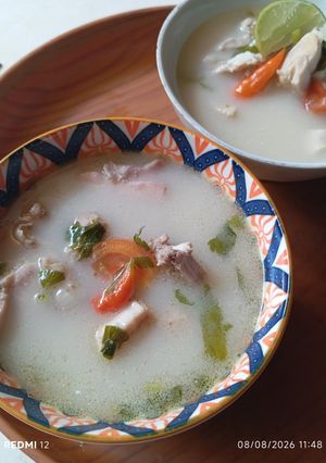 Foto resep Tom Kha Gai (Thai Chicken Coconut Soup)