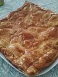 Empanada de atún con masa de hojaldre