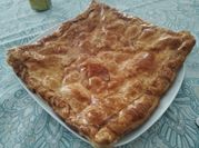 Una foto de masa de empanadas