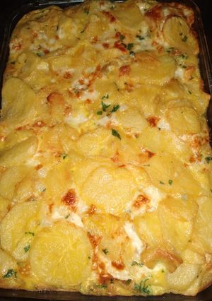 Una foto de Tortilla de papas en Pyrex saludables