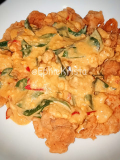 Foto resep Ayam Goreng Saus Telur Asin