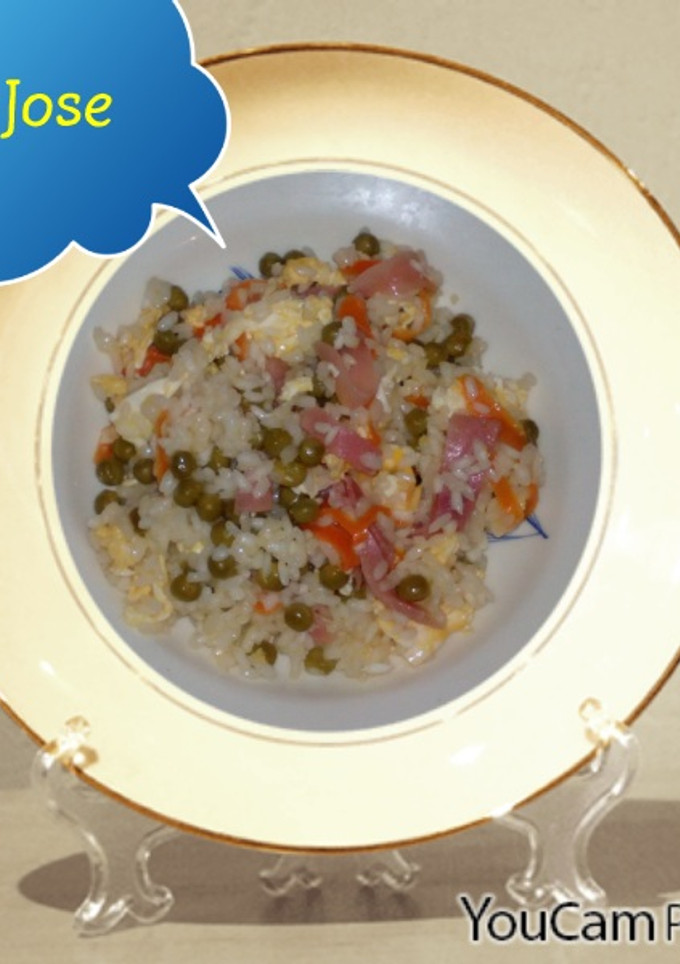 Una foto de Salteado de arroz con verdura