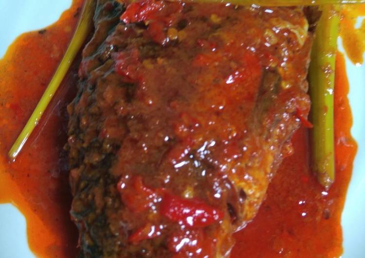 6 Resep: Ikan mas goreng bumbu merah yang Enak!