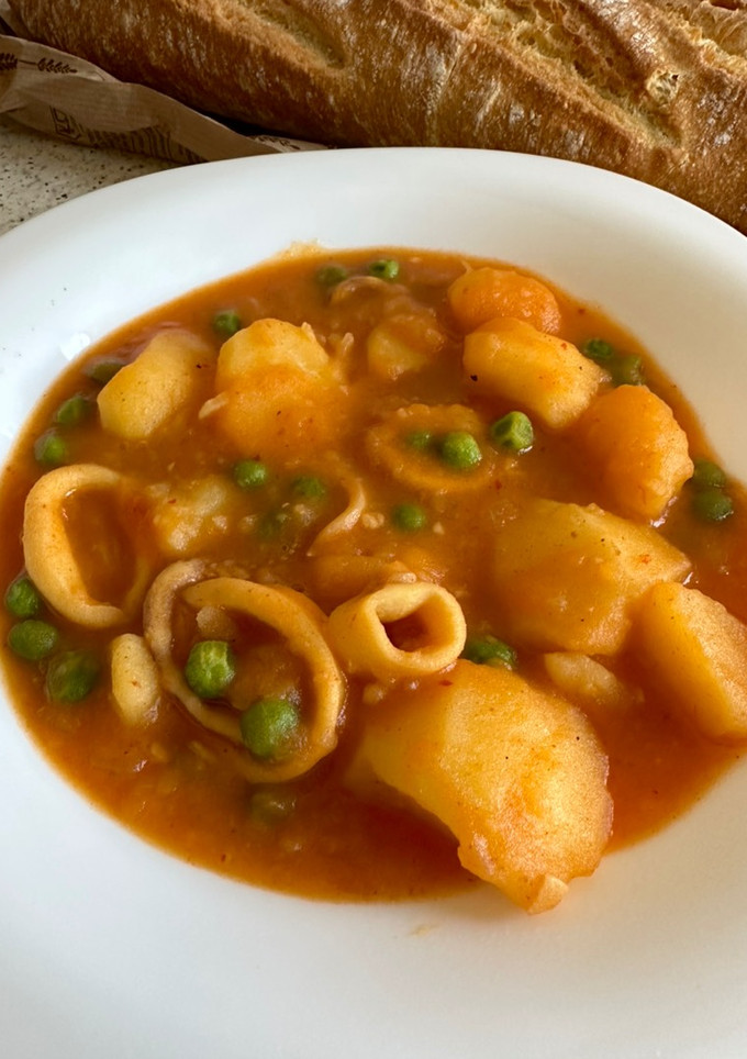 Una foto de Calamares con patatas