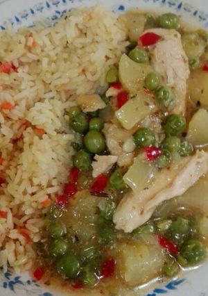 Una foto de Filete de pollo a la tortelana con arroz