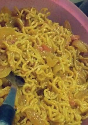 A picture of Onion maggi.