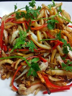 Hình của món MỰC XÉ RƠM XÀO SA TẾ.