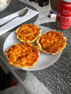 Una foto de Mini pizzas en oblea