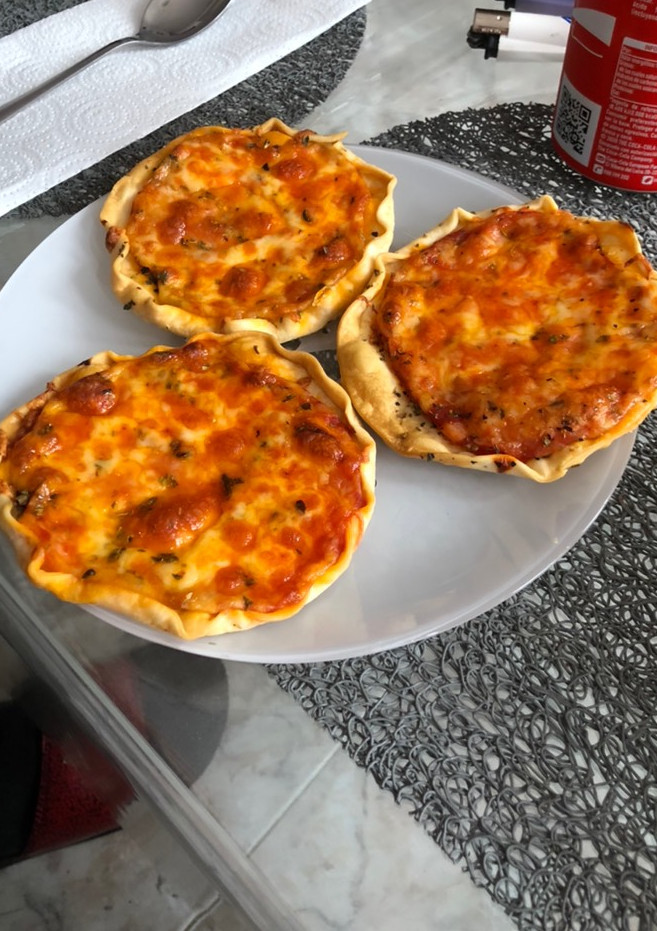 Una foto de Mini pizzas en oblea