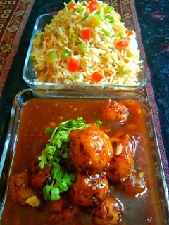 लेफ्ट ओवर खिचड़ी मंचूरियन विथ फ्राइड राइस (Leftover Khichadi Manchurian- Fried Rice Recipe in Hindi) रेसिपी मुख्य फोटो