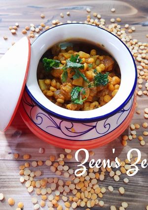 A picture of Baby Bottle Gourd with Bengal Gram Lentils.