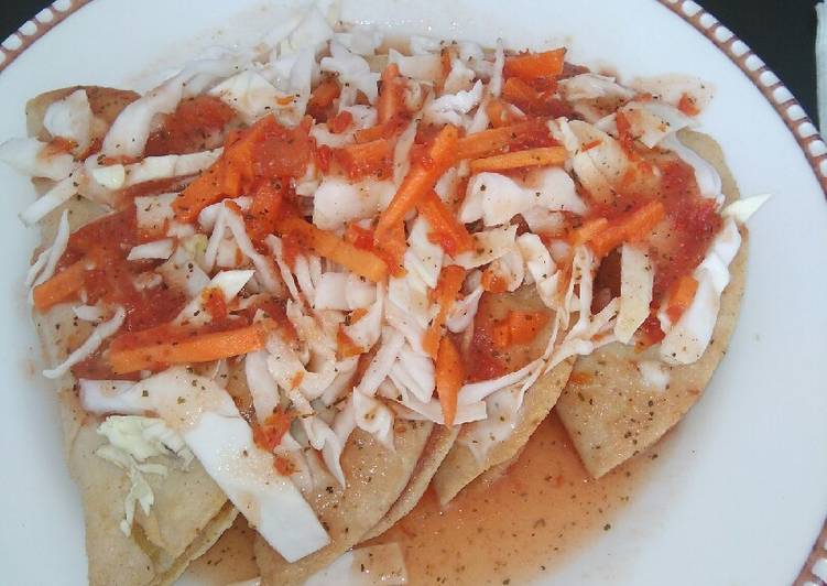 Tacos dorados de papa y zanahoria