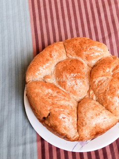 A picture of Cinnamon bread.
