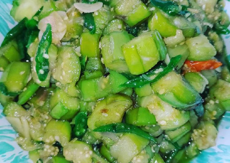 Tumis terong hijau pedasssss