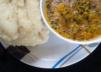 How to Prepare Yummy Egusi soup and Garri