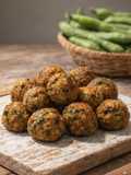 Polpette con bucce di fave