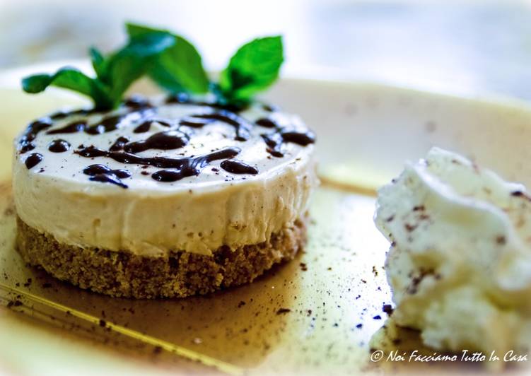 Mini cheesecake al latte condensato e caffe'