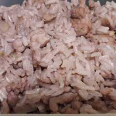 Una foto de Arroz con carne picada