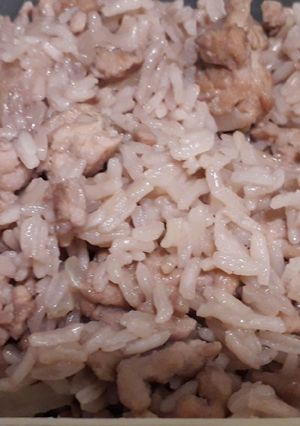 Una foto de Arroz con carne picada
