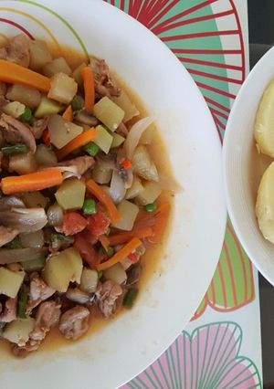 Una foto de Saltado de chayote con verduras