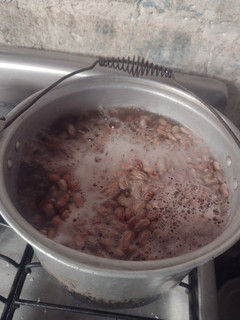 Una foto de FRIJOLES DE LA OLLA 🇲🇽(FRIJOL TEXANO)😋😋