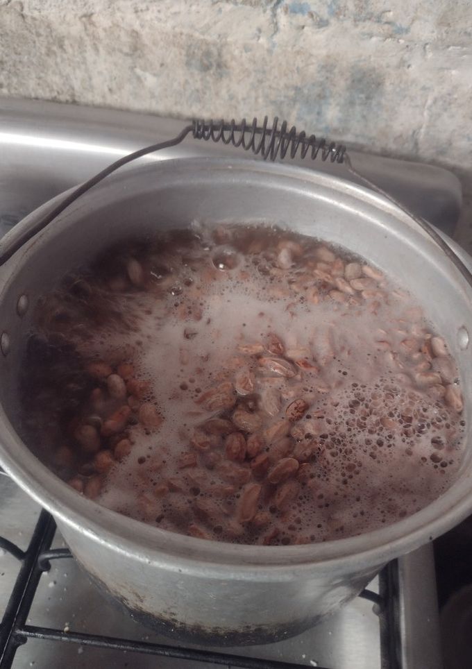 Una foto de FRIJOLES DE LA OLLA 🇲🇽(FRIJOL TEXANO)😋😋